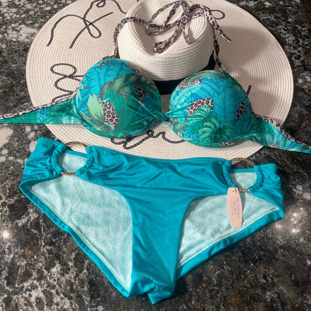 Victoria’s secret’s bikini push-up 32DD/M floral leopard